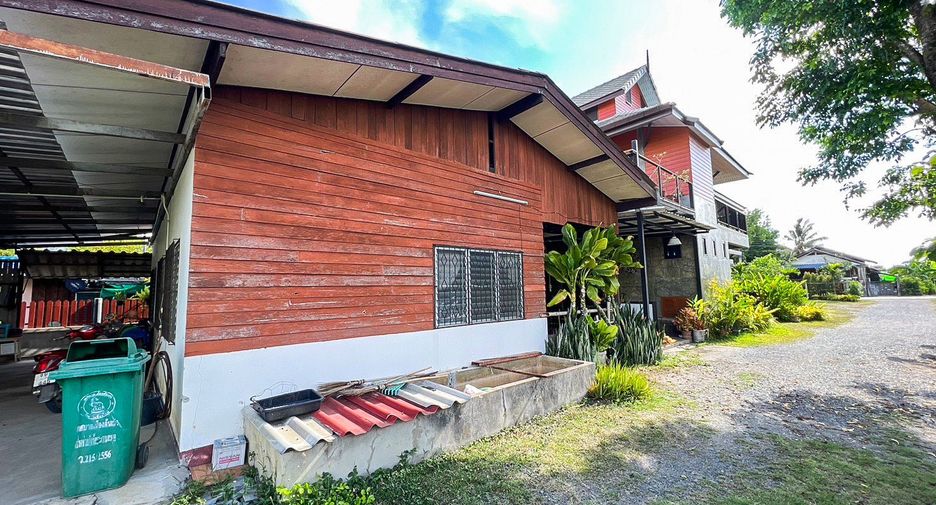 For sale 6 bedrooms house in San Kamphaeng, Chiang Mai