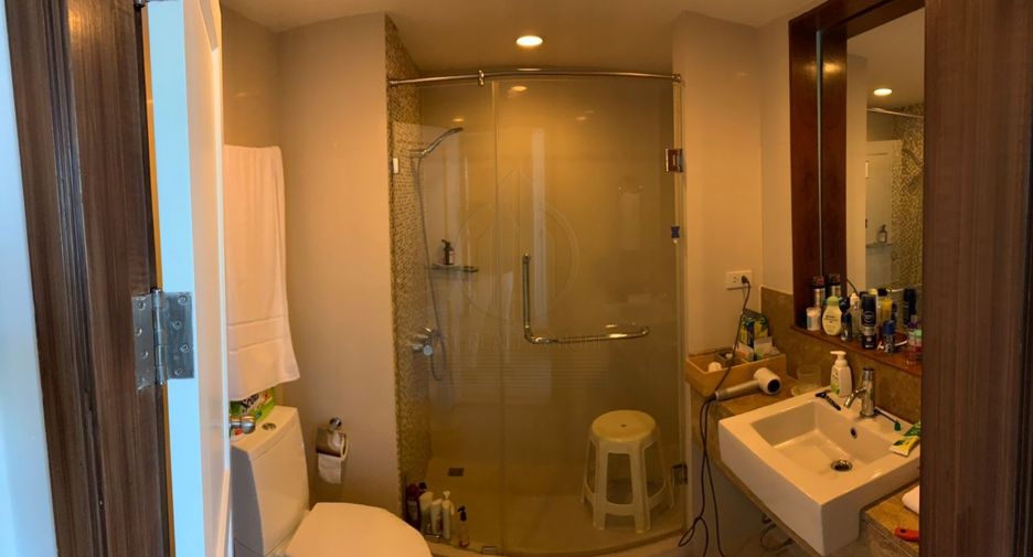 Wohnung zur Miete und zum Kauf mit 2 Zimmer in Pathum Wan, Bangkok