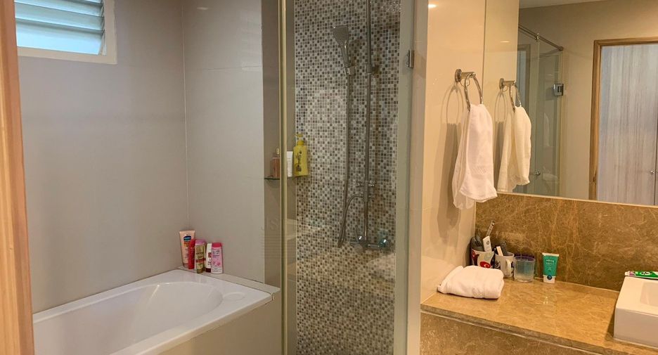 Wohnung zur Miete und zum Kauf mit 2 Zimmer in Pathum Wan, Bangkok