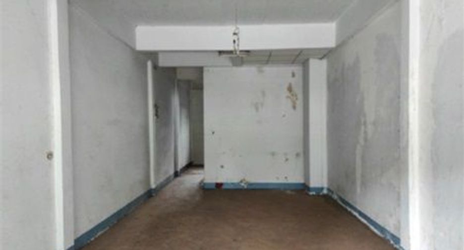 For sale 4 bedrooms townhouse in Phen, Udon Thani