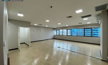 Oficina en alquiler en Watthana, Bangkok