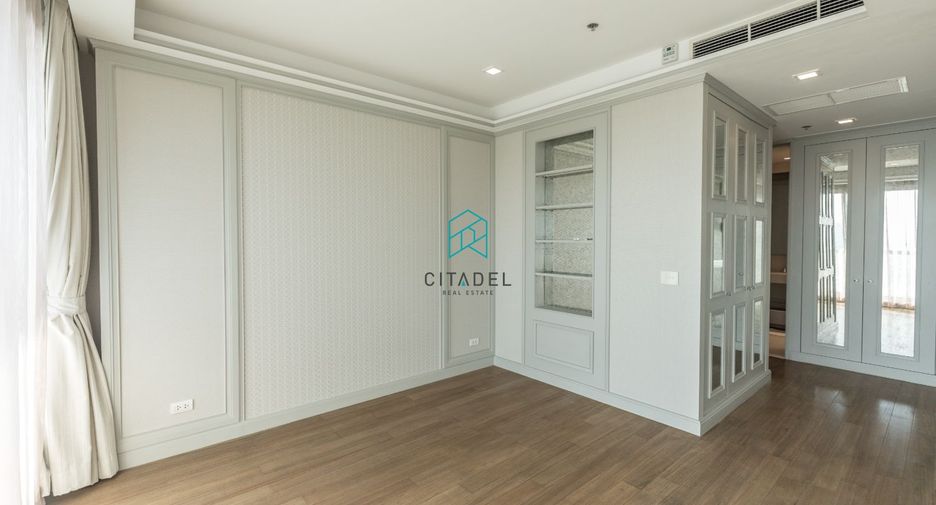 Condo en venta de 2 habitaciones en Sathon, Bangkok