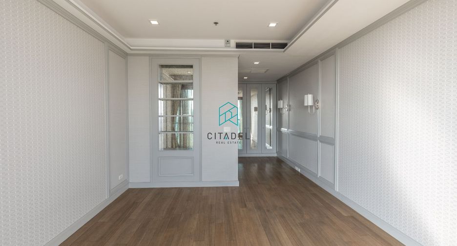 Condo en venta de 2 habitaciones en Sathon, Bangkok