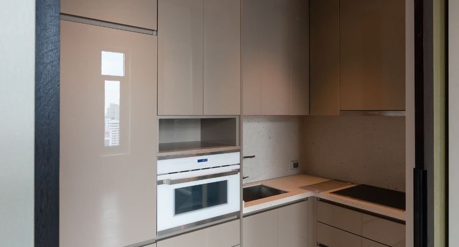 Продажа 3 спальни апартаменты в Кхлонг Тоеи, Бангкок