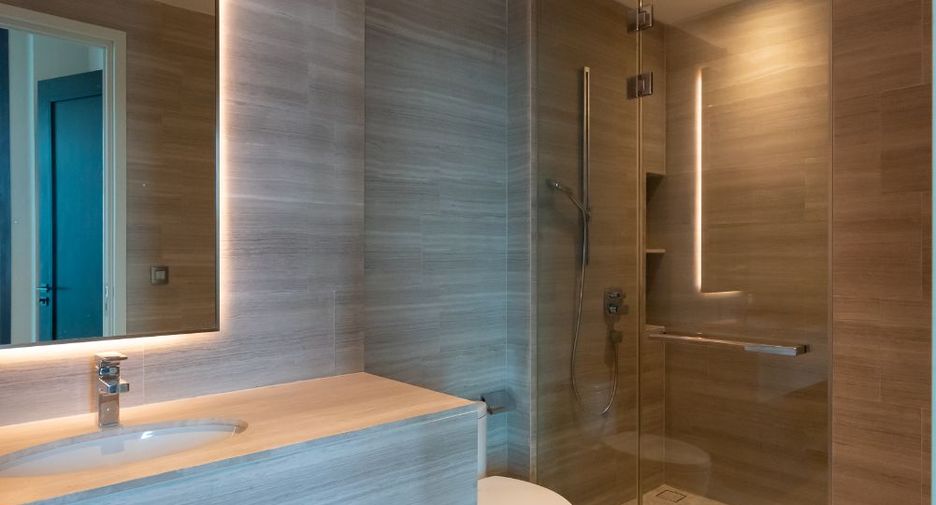 Продажа 3 спальни апартаменты в Кхлонг Тоеи, Бангкок