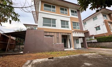 For sale 3 bed house in Pak Kret, Nonthaburi