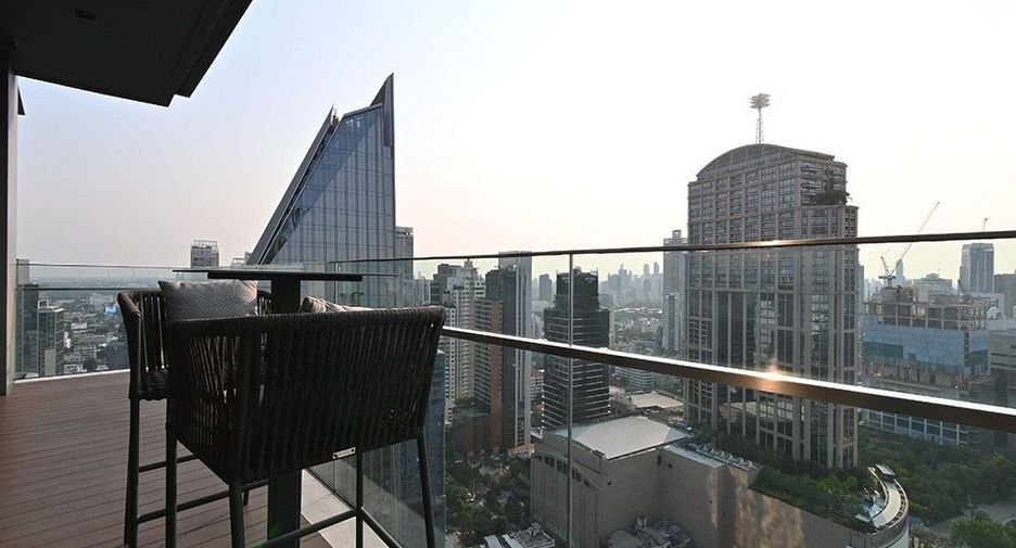 Wohnung zur Miete mit 3 Zimmer in Khlong Toei, Bangkok