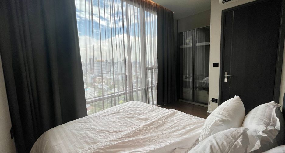 For rent 2 bedrooms condo in Watthana, Bangkok