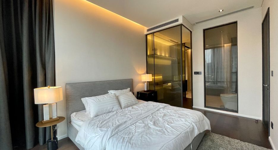 For rent 2 bedrooms condo in Watthana, Bangkok