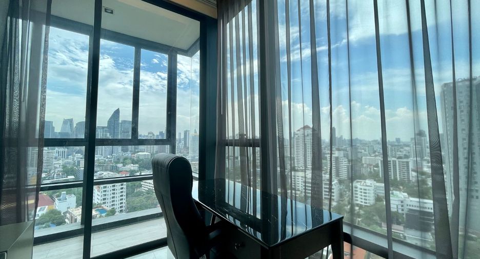 For rent 2 bedrooms condo in Watthana, Bangkok