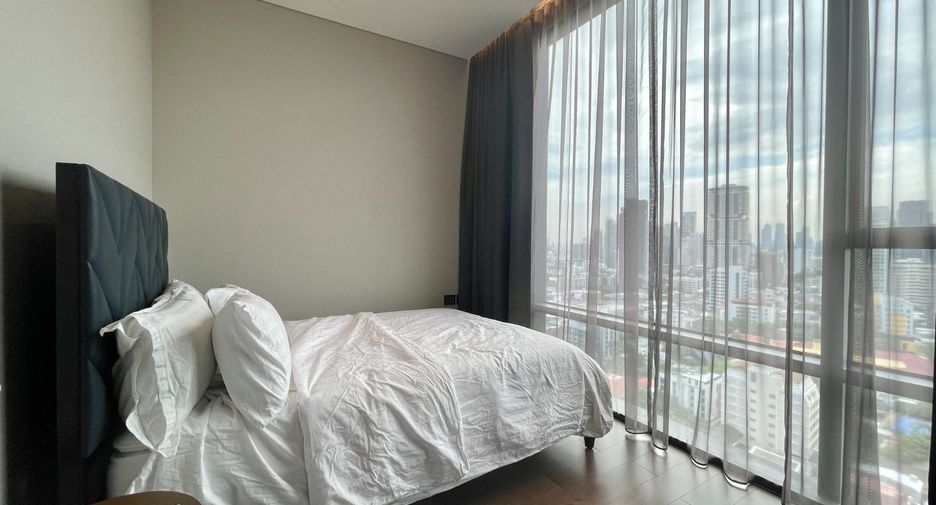 For rent 2 bedrooms condo in Watthana, Bangkok