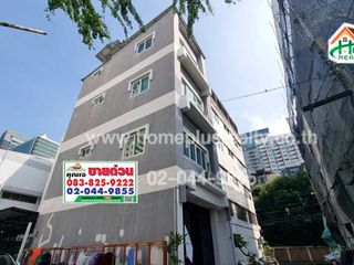 For sale 3 bed retail Space in Sathon, Bangkok