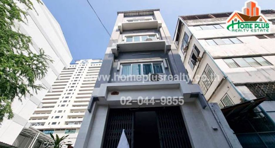 For sale 3 bed retail Space in Sathon, Bangkok