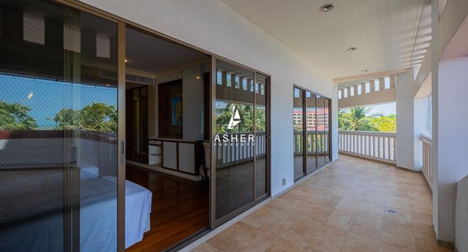 For sale 4 bedrooms condo in Cha Am, Phetchaburi