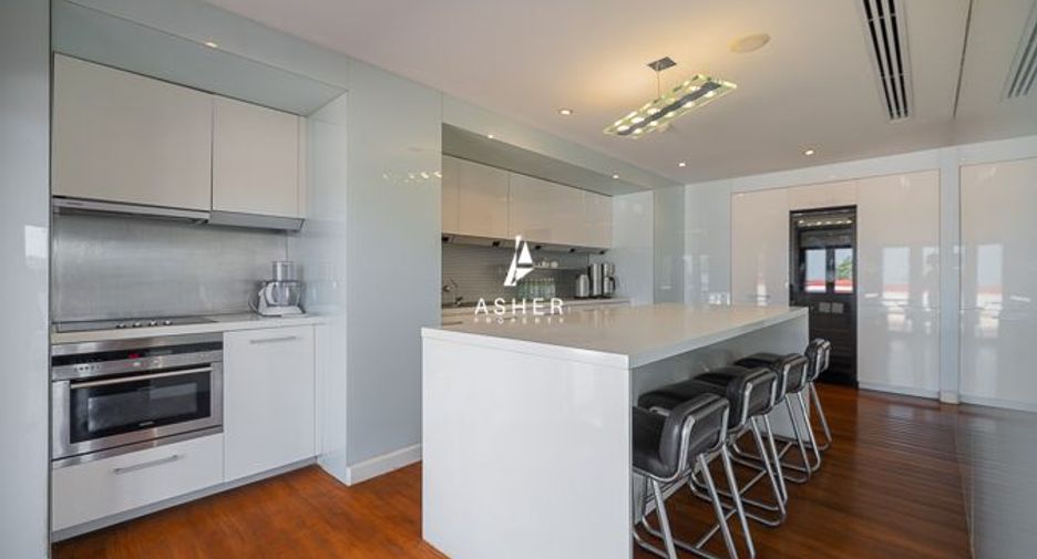 For sale 4 bedrooms condo in Cha Am, Phetchaburi