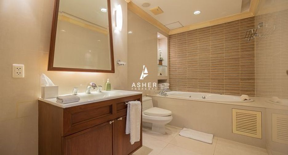 For sale 4 bedrooms condo in Cha Am, Phetchaburi