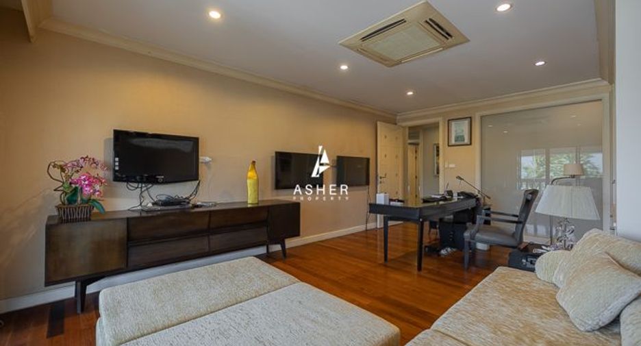 For sale 4 bedrooms condo in Cha Am, Phetchaburi