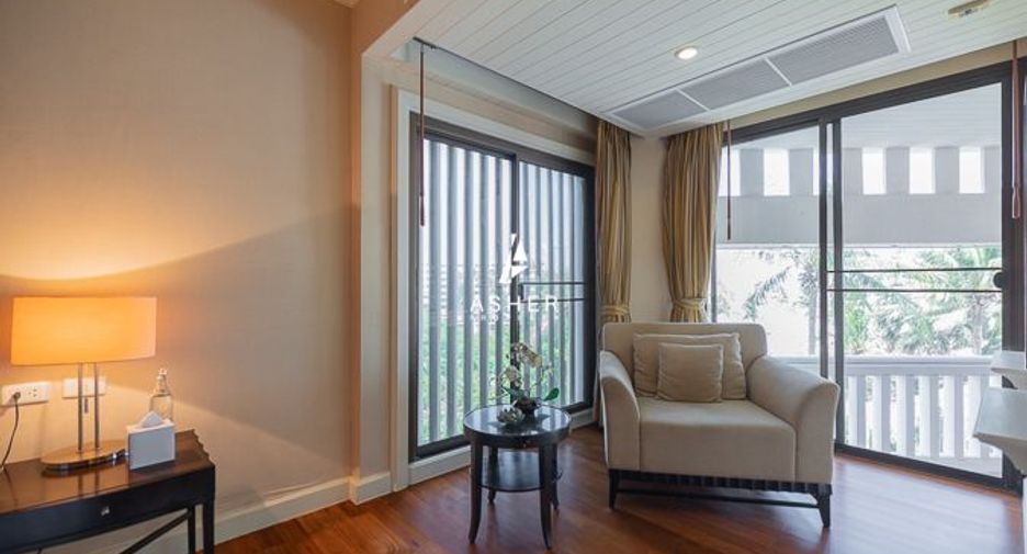 For sale 4 bedrooms condo in Cha Am, Phetchaburi