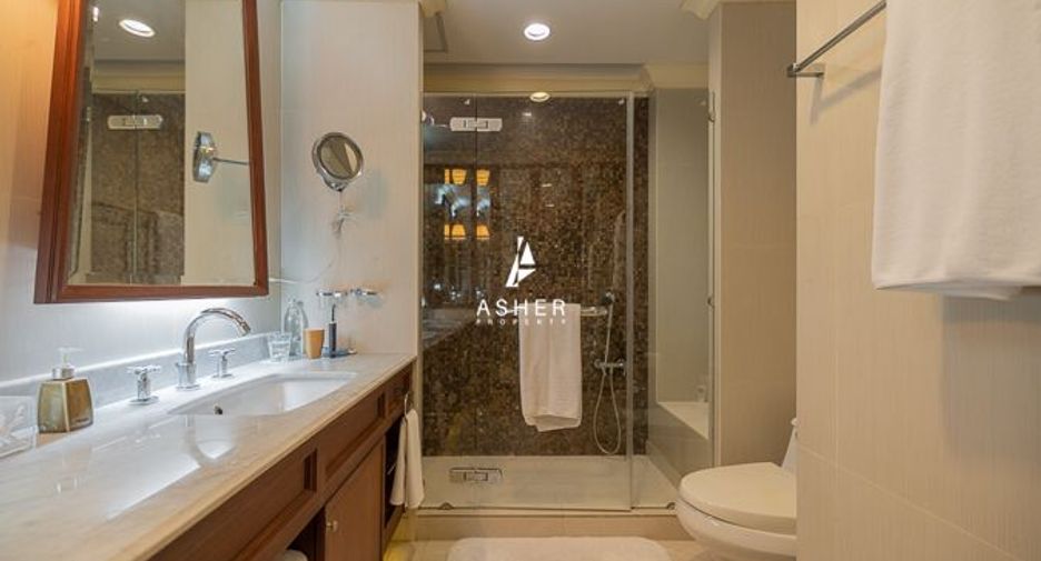 For sale 4 bedrooms condo in Cha Am, Phetchaburi