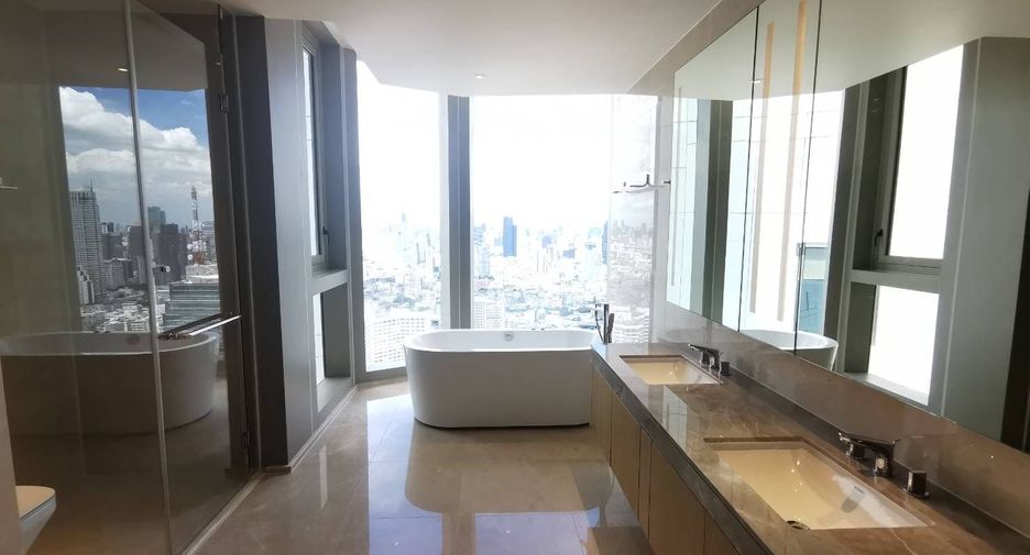 For sale 5 bedrooms condo in Khlong San, Bangkok