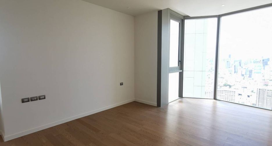 For sale 5 bedrooms condo in Khlong San, Bangkok