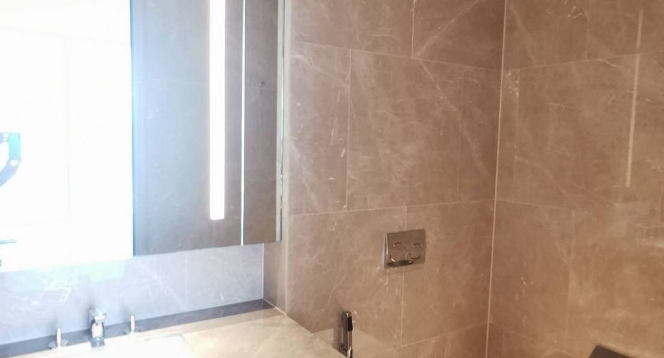 For sale 5 bedrooms condo in Khlong San, Bangkok