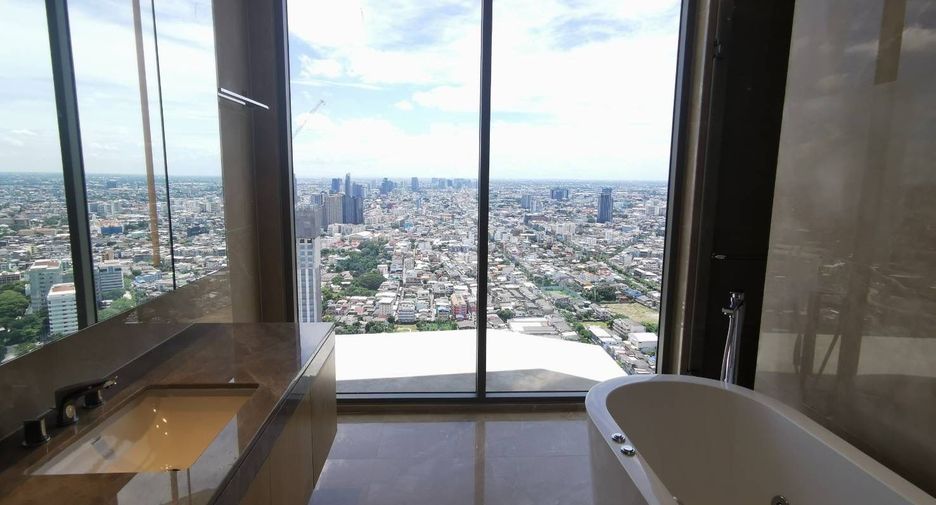 For sale 5 bedrooms condo in Khlong San, Bangkok