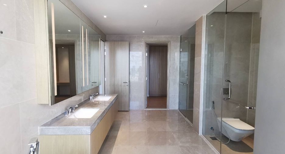 For sale 5 bedrooms condo in Khlong San, Bangkok