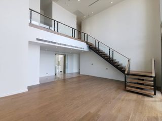ขาย 5 ห้องนอน คอนโด ใน คลองสาน, กรุงเทพฯ