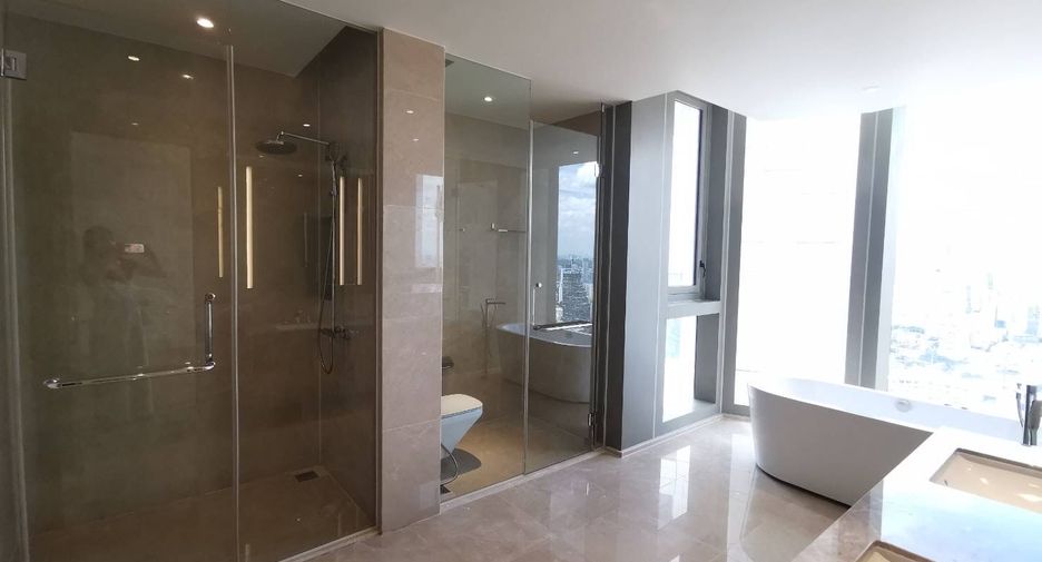 For sale 5 bedrooms condo in Khlong San, Bangkok
