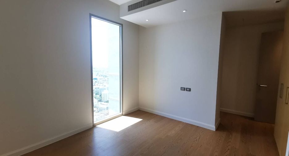 For sale 5 bedrooms condo in Khlong San, Bangkok
