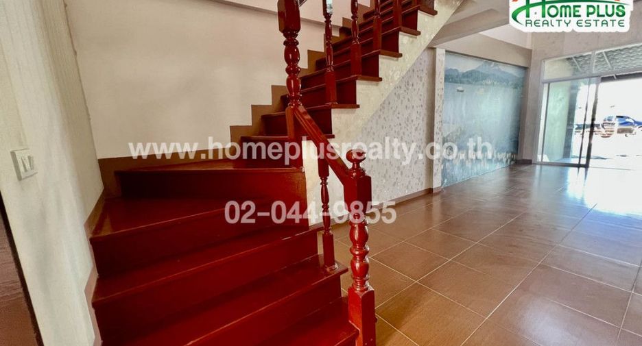 For sale 2 bedrooms retail Space in Mueang Ang Thong, Ang Thong