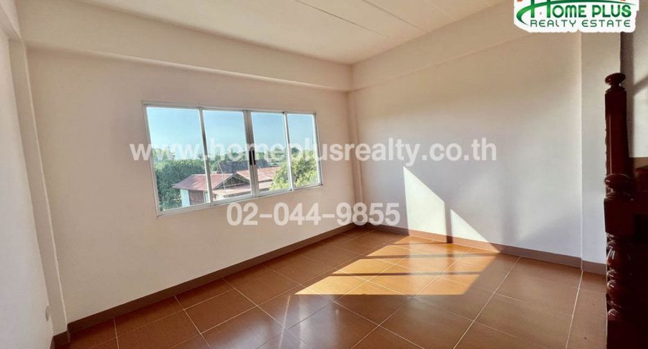 For sale 2 bedrooms retail Space in Mueang Ang Thong, Ang Thong