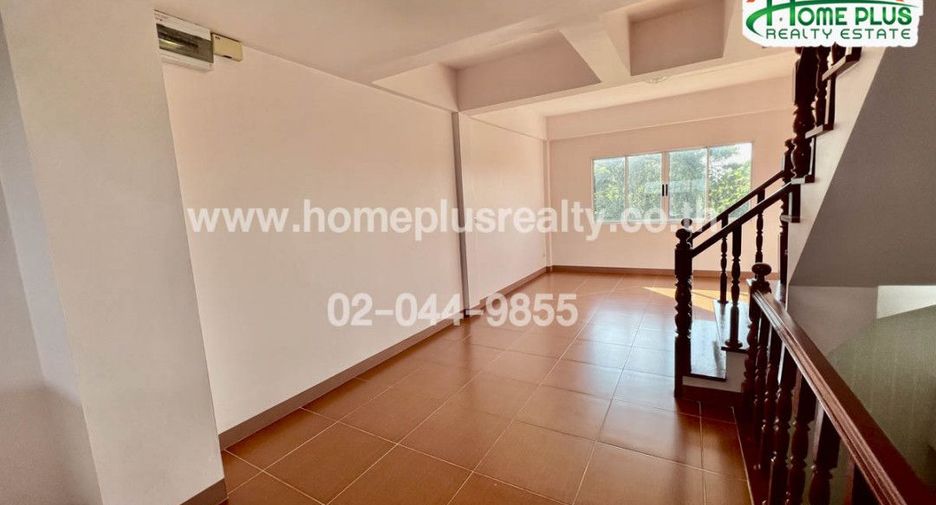 For sale 2 bedrooms retail Space in Mueang Ang Thong, Ang Thong