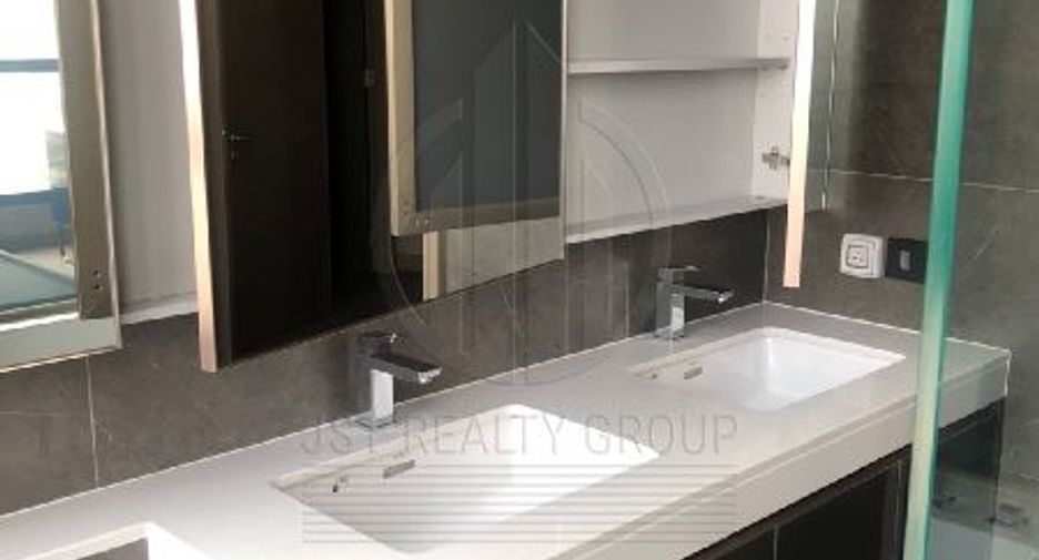 For rent 2 ベッドルーム condo in Watthana, Bangkok