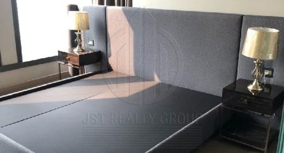 For rent 2 ベッドルーム condo in Watthana, Bangkok