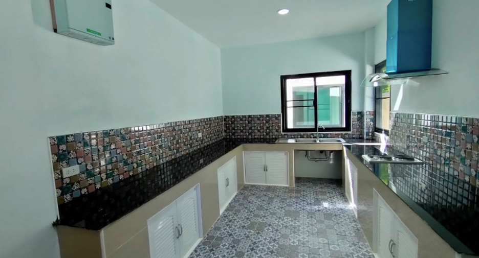 For rent 4 bedrooms house in Mae Rim, Chiang Mai