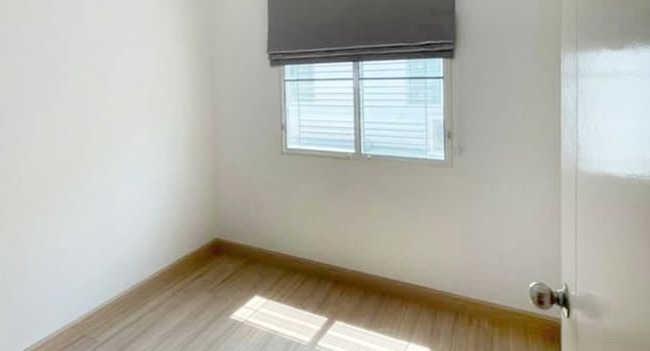 À vendre 3 chambres maison de ville à Bang Yai, Nonthaburi