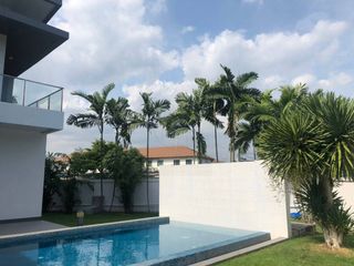 For rent 5 Beds house in Suan Luang, Bangkok