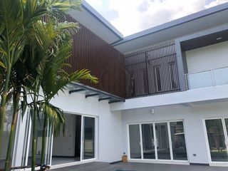 For rent 5 Beds house in Suan Luang, Bangkok