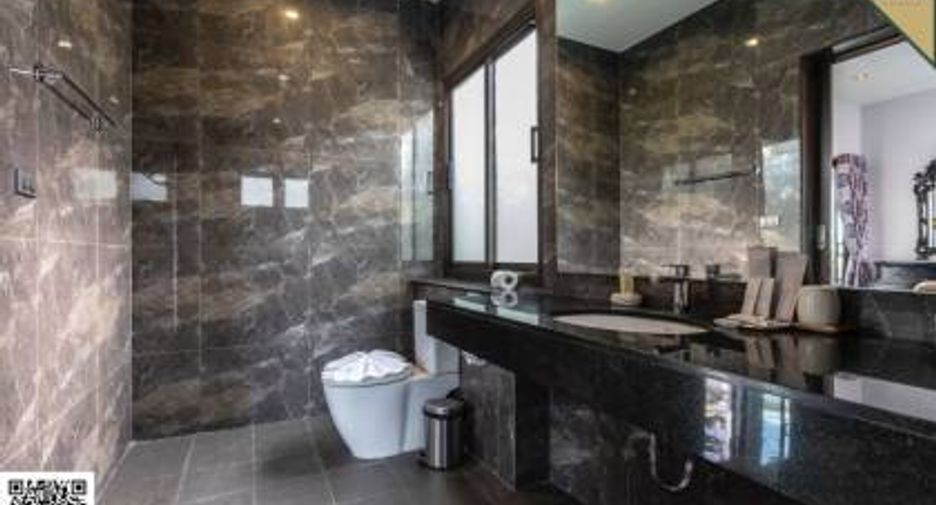 For sale 4 bedrooms house in Thalang, Phuket