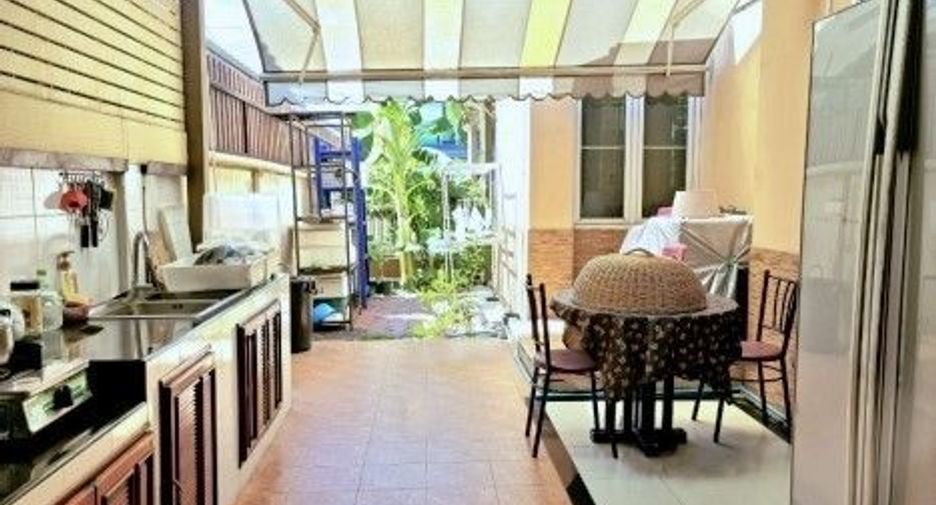 For sale 3 bedrooms house in Bang Phli, Samut Prakan