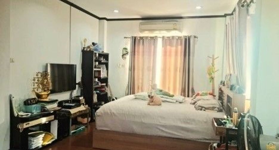 For sale 3 bedrooms house in Bang Phli, Samut Prakan