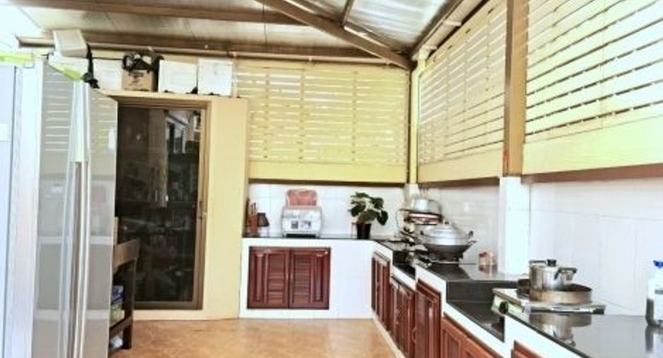 For sale 3 bedrooms house in Bang Phli, Samut Prakan
