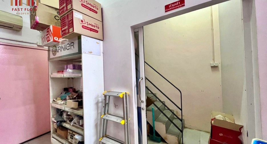 Condo en alquiler y en venta de 1 habitaciones en Pak Kret, Nonthaburi