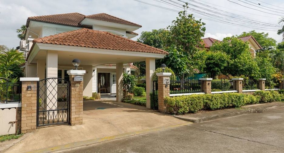 Casa en alquiler de 4 habitaciones en Hang Dong, Chiang Mai