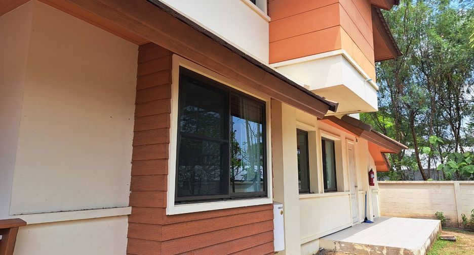 For rent 4 bedrooms villa in Hang Dong, Chiang Mai