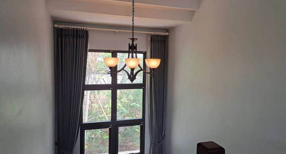 For rent 4 bedrooms villa in Hang Dong, Chiang Mai