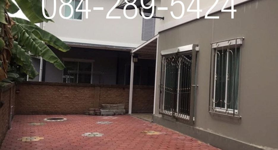 For sale 3 bedrooms house in Suan Luang, Bangkok