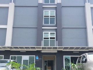 H12, The Stylish Apartment